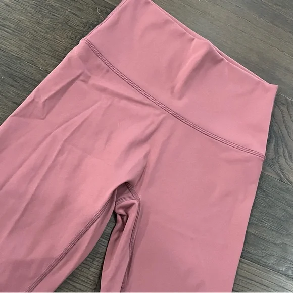 Offline by Aerie Hi-Rise Bike Shorts - Picture 3 of 7